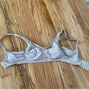 Skims nursing bra